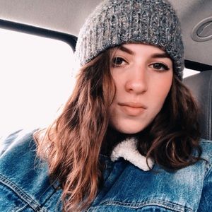 Meet your Posher, Carly